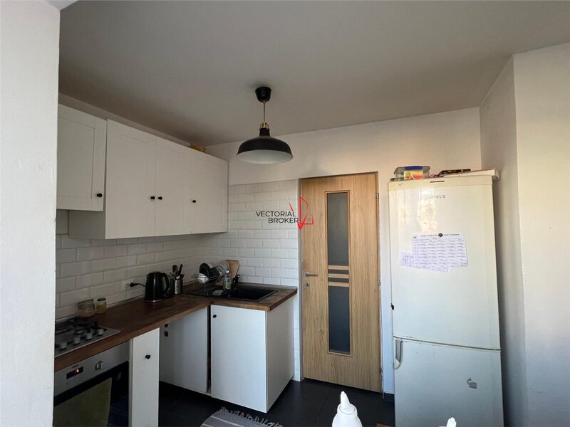 Titan Potcoava- Parc Apartament 3 camere, et.2, renovat complet,